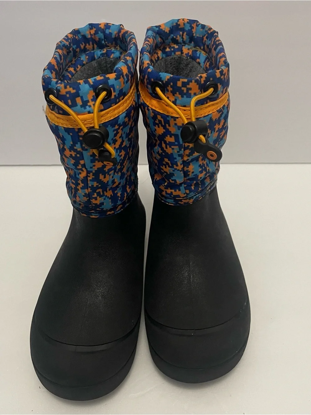 Bogs Snow Shell Digital Maze Winter Snow Boots Kids Youth Size 1 Black